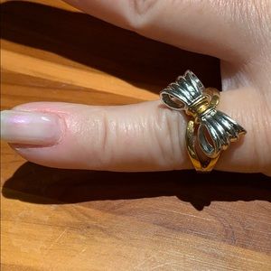 14k gold GE Bow ring w/silver colored detail
